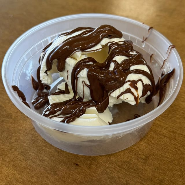 Scoop Ice Cream.